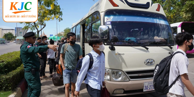 Quy trình KJC đưa đón ứng viên qua khẩu Mộc Bài